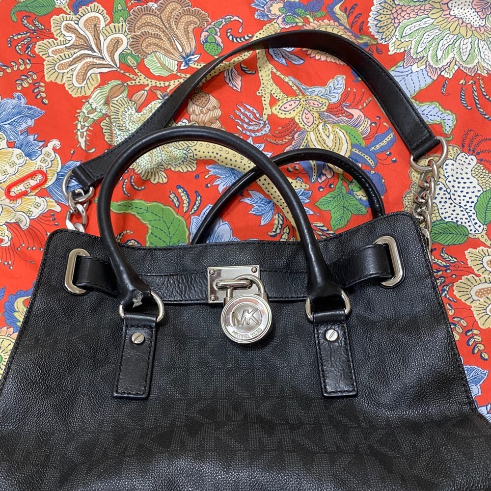 Michael kors purse